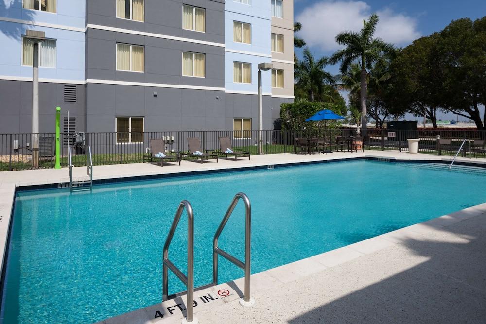 Homewood Suites Miami Airport/Blue Lagoon Exterior foto